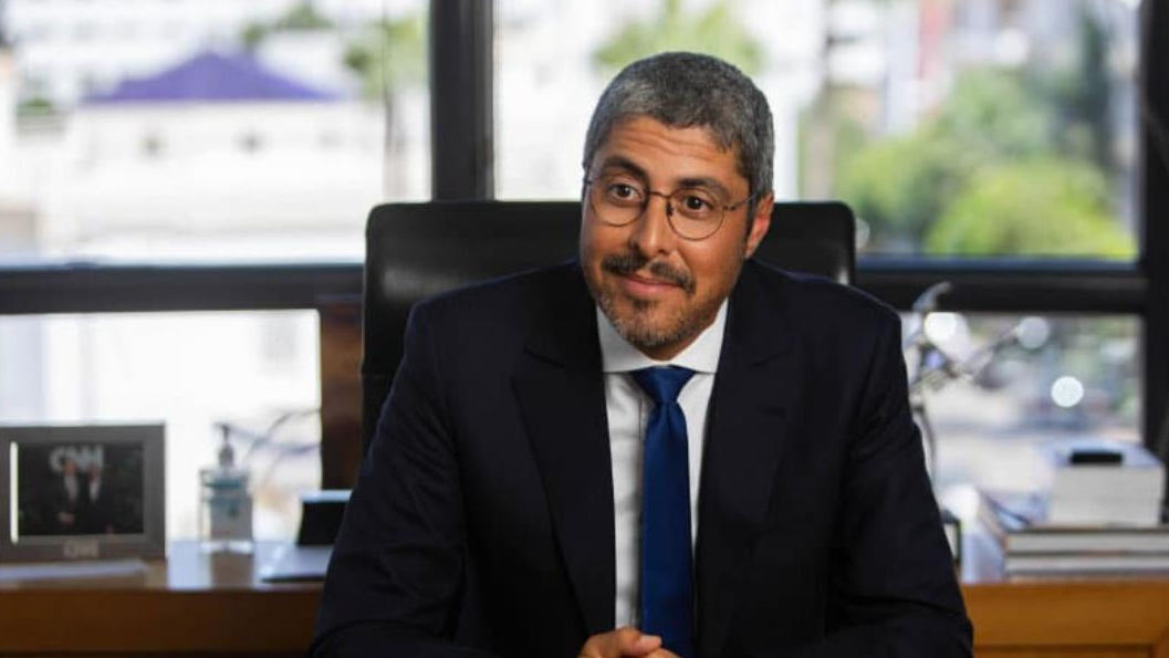 تنصيب المدير العام الجديد للمكتب الوطني للمطارات تنصيب المدير العام الجديد للمكتب الوطني للمطارات