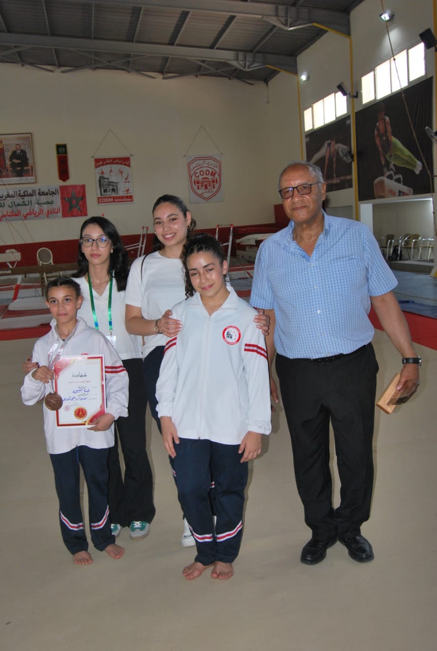 تحت إشراف الجامعة الملكية المغربية للجمباز نظم النادي الرياضي المكناسي للجمباز الفني بطولة المغرب في الجمباز فردي عام . للبراعم ما قبل الشبان و شبان إناث وذكور بمكناس .