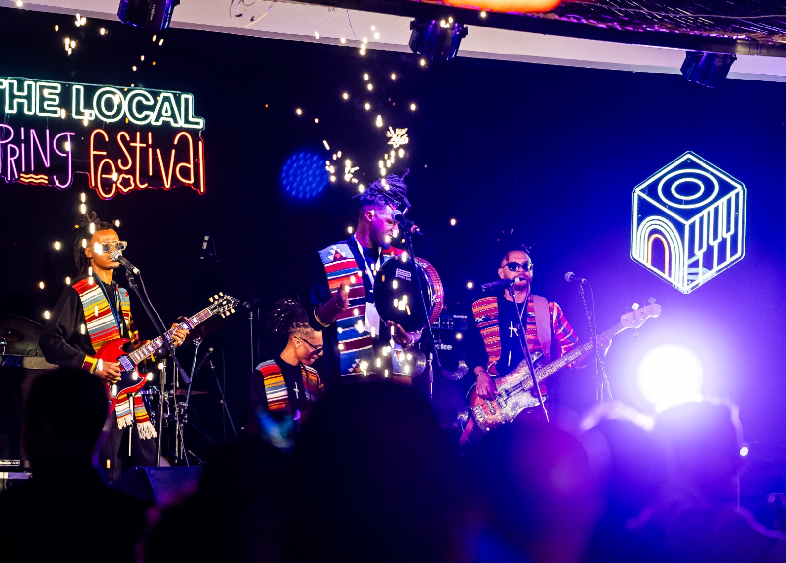 مهرجان الربيع المحلي في طنجة: نجاح باهر وختام مميز مهرجان الربيع المحلي في طنجة: نجاح باهر وختام مميز