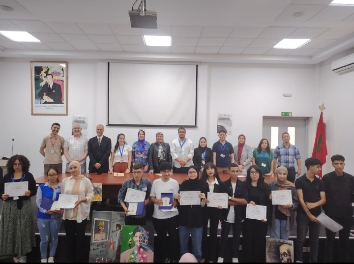 المعهد العالي للمهن التمريضية وتقنيات الصحة بمكناس يناقش أضراراستهلاك السجارة الاليكترونية المعهد العالي للمهن التمريضية وتقنيات الصحة بمكناس يناقش أضراراستهلاك السجارة الاليكترونية