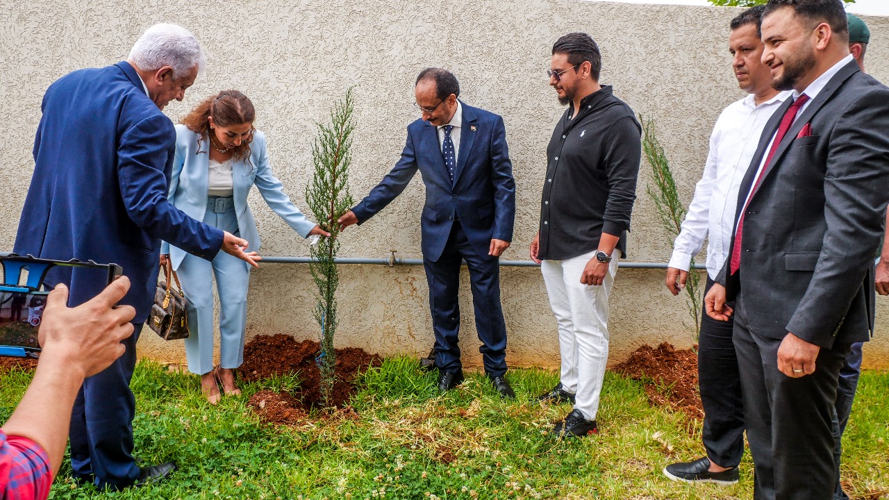 سفيرة الوحدة الترابية وعدد من السفراء يفتتحون ملتقى لافوندسيون الدولي للتربية البيئية والتنمية المستدامة في دورته الثانية سفيرة الوحدة الترابية وعدد من السفراء يفتتحون ملتقى لافوندسيون الدولي للتربية البيئية والتنمية المستدامة في دورته الثانية