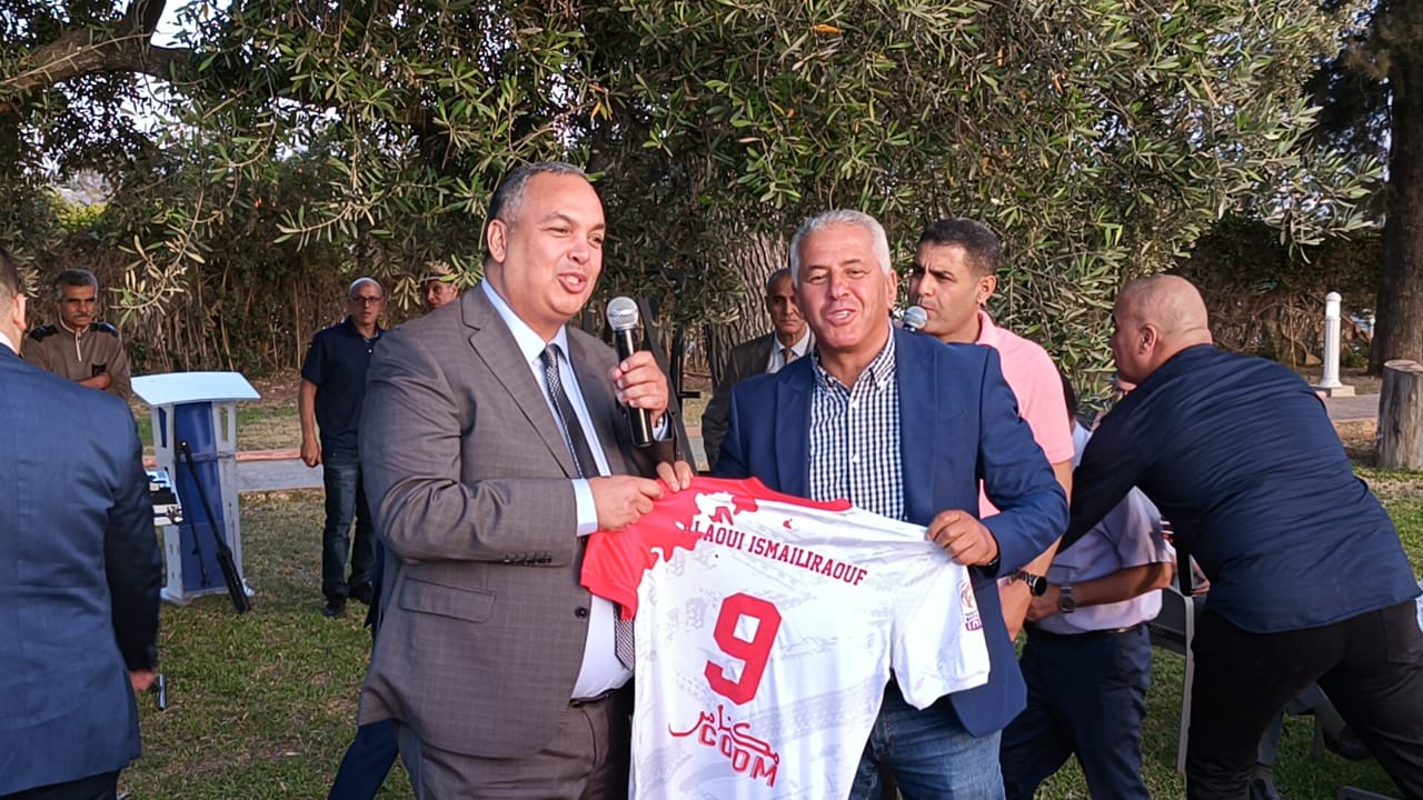 حفل استقبال وتكريم على شرف فريق النادي المكناسي بمناسبة عودته الى القسم الأول الاحترافي حفل استقبال وتكريم على شرف فريق النادي المكناسي بمناسبة عودته الى القسم الأول الاحترافي