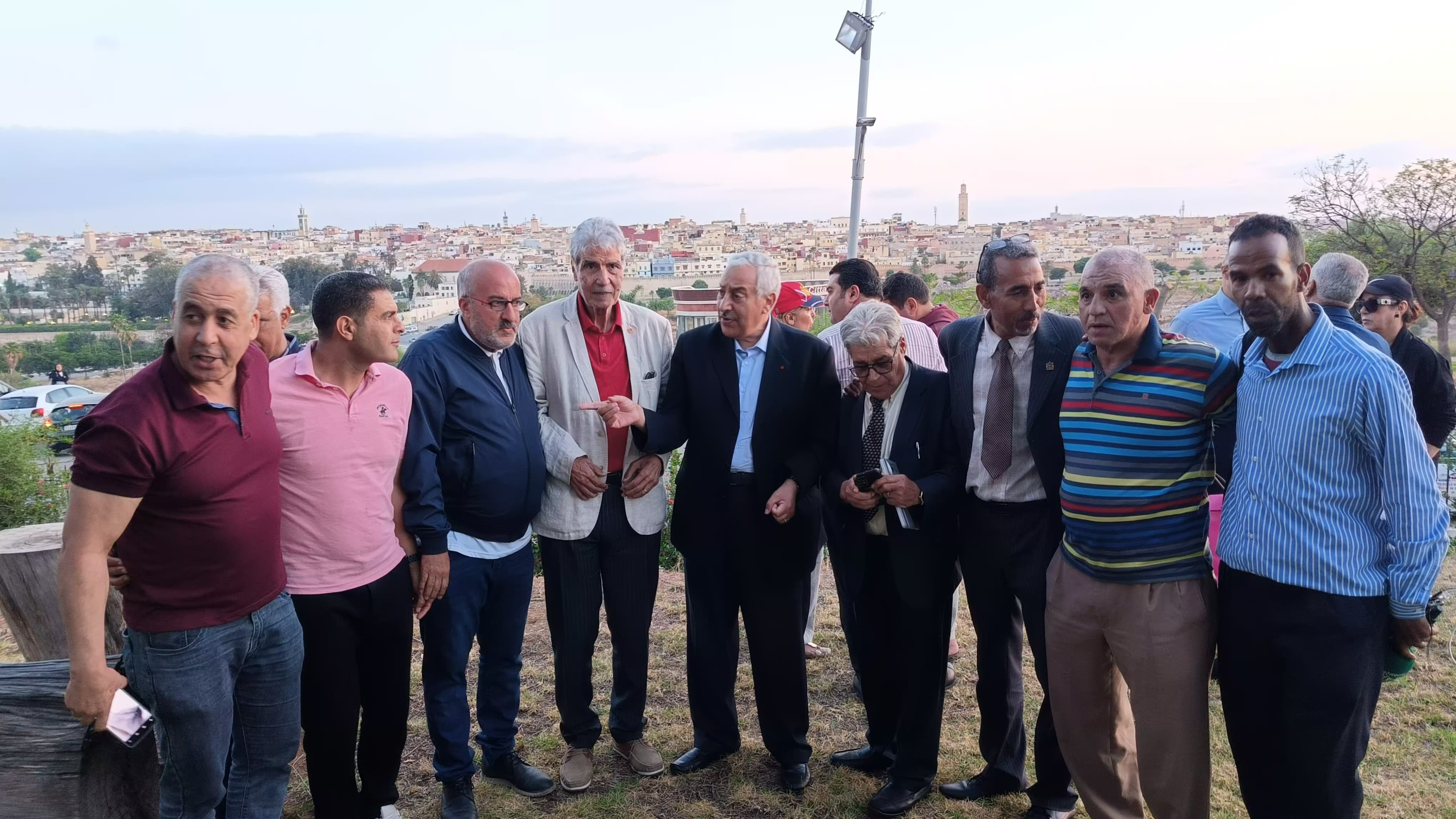 حفل استقبال وتكريم على شرف فريق النادي المكناسي بمناسبة عودته الى القسم الأول الاحترافي حفل استقبال وتكريم على شرف فريق النادي المكناسي بمناسبة عودته الى القسم الأول الاحترافي