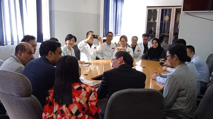 بهدف تعميق علاقة التعاون بين الصين والمغرب في المجال الصحي المديرالعام للمركزالاستشفائي الجامعي بشانغاي في زيارة ود ومجاملة إلى مستشفى محمد الخامس بمكناس بهدف تعميق علاقة التعاون بين الصين والمغرب في المجال الصحي المديرالعام للمركزالاستشفائي الجامعي بشانغاي في زيارة ود ومجاملة إلى مستشفى محمد الخامس بمكناس