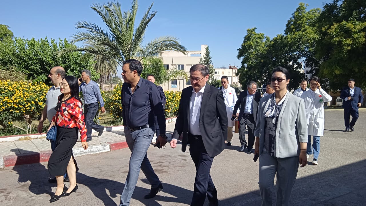 بهدف تعميق علاقة التعاون بين الصين والمغرب في المجال الصحي المديرالعام للمركزالاستشفائي الجامعي بشانغاي في زيارة ود ومجاملة إلى مستشفى محمد الخامس بمكناس بهدف تعميق علاقة التعاون بين الصين والمغرب في المجال الصحي المديرالعام للمركزالاستشفائي الجامعي بشانغاي في زيارة ود ومجاملة إلى مستشفى محمد الخامس بمكناس