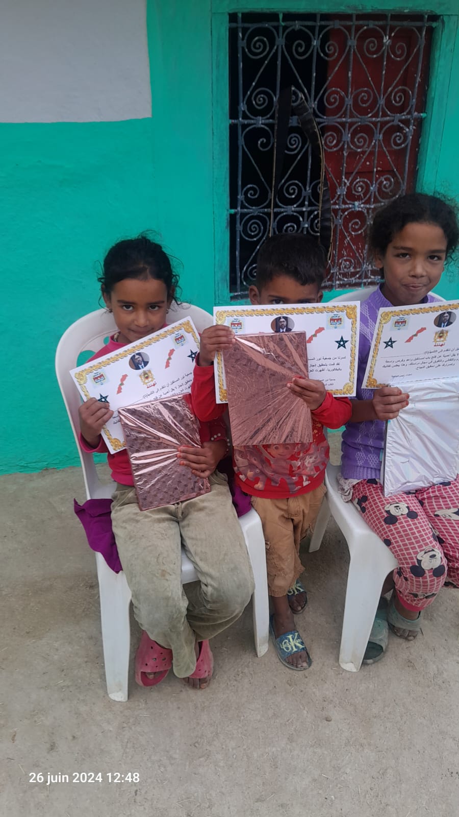 جمعية نور المستقبل للكتب المستعملة بمكناس تنظم حفلا تكريميا على شرف تلاميذ المدرسة الابتدائية اسنتية بدوار قبيلة بني زروال بإقليم تاونات