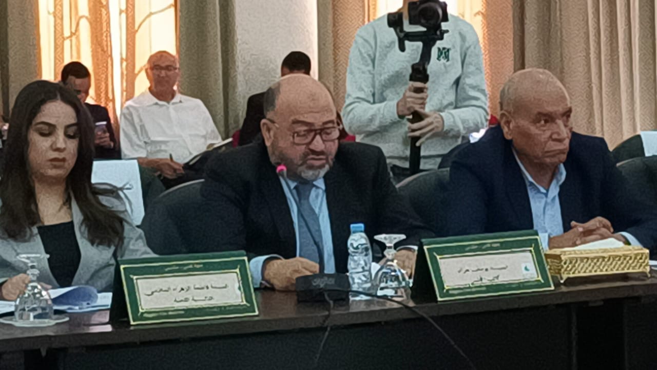 ضمنها إحداث كلية طب الاسنان بمكناس المصادقة على 39 اثفاقية شراكة وعقد برنامج في دورة يوليوز لمجلس جهة فاس مكناس ضمنها إحداث كلية طب الاسنان بمكناس المصادقة على 39 اثفاقية شراكة وعقد برنامج في دورة يوليوز لمجلس جهة فاس مكناس