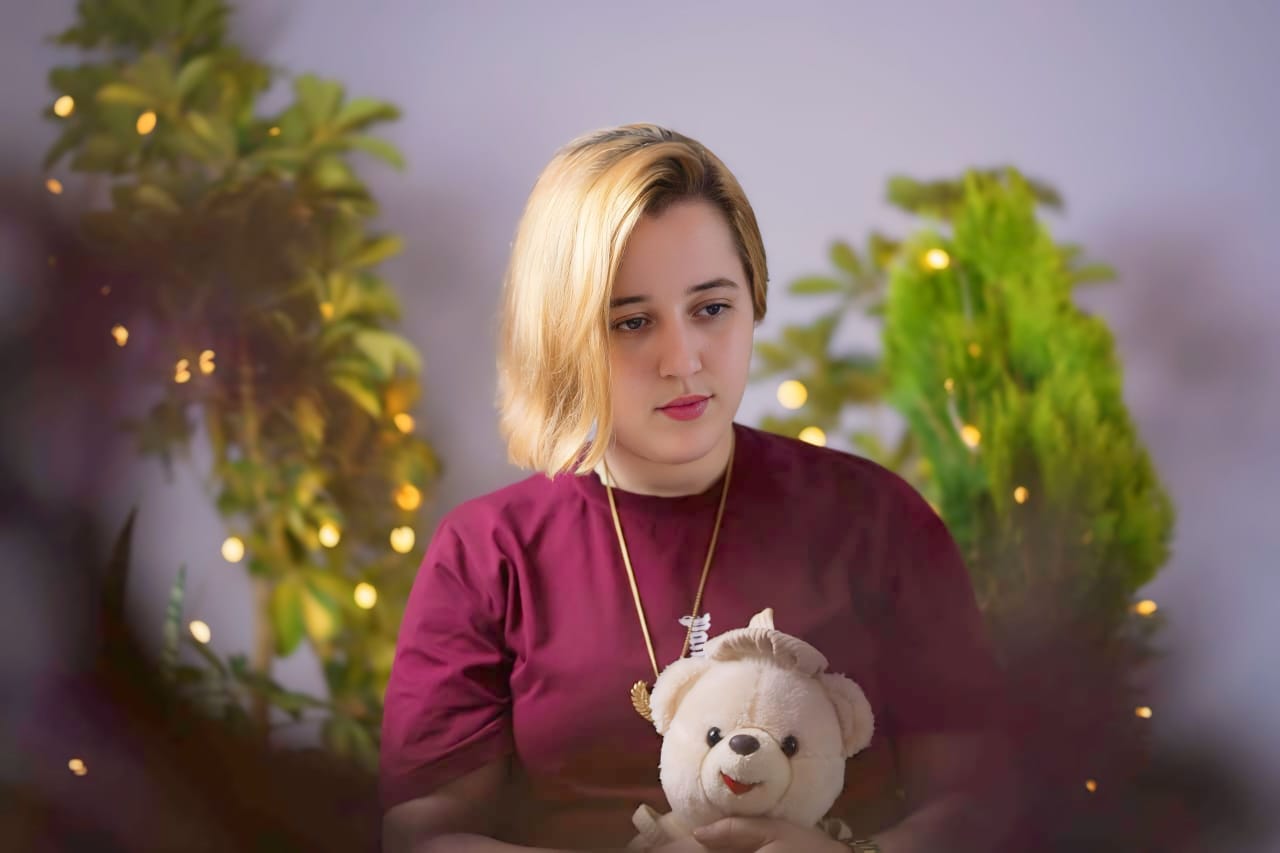 الفنانة الكبيرة المتالقة سامية دالي يوسف تستعرض اغنيتها الجديدة الفنانة الكبيرة المتالقة سامية دالي يوسف تستعرض اغنيتها الجديدة