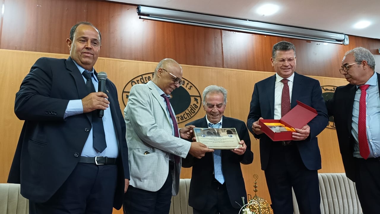 الدعوة لتجويد الإجراءات القانونية وتعزيزها بما يسهل المحاكمة العادلة خلال  يوم دراسي نظمته هيئة المحامين بمكناس