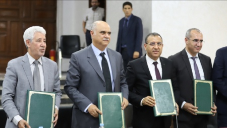 فاس – مكناس .. 5, 3 مليار درهم في إطار اتفاقية إطار للتعاون بين العمران والولاية ومجلس الجهة فاس – مكناس .. 5, 3 مليار درهم في إطار اتفاقية إطار للتعاون بين العمران والولاية ومجلس الجهة