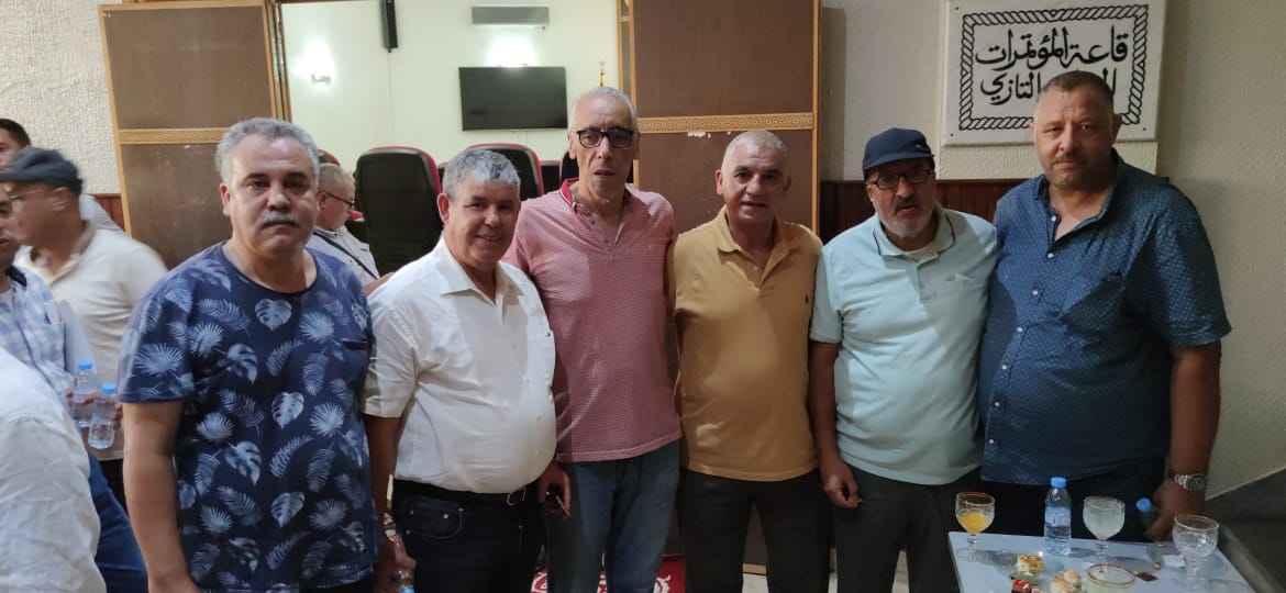 بعد عجزهم للانخراط في البرنامج الإصلاحي  مهنيوا نقل المسافرين بمكناس يدعون لمراجعة مضامين وشروط برنامج تكسير وتجديد حضيرة الحافلات