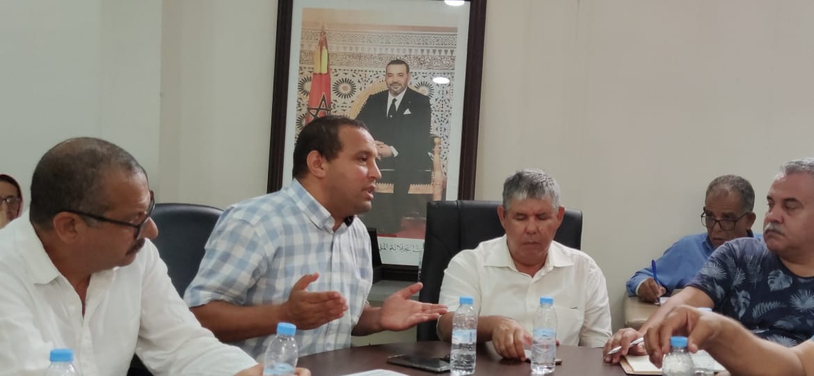 بعد عجزهم للانخراط في البرنامج الإصلاحي  مهنيوا نقل المسافرين بمكناس يدعون لمراجعة مضامين وشروط برنامج تكسير وتجديد حضيرة الحافلات