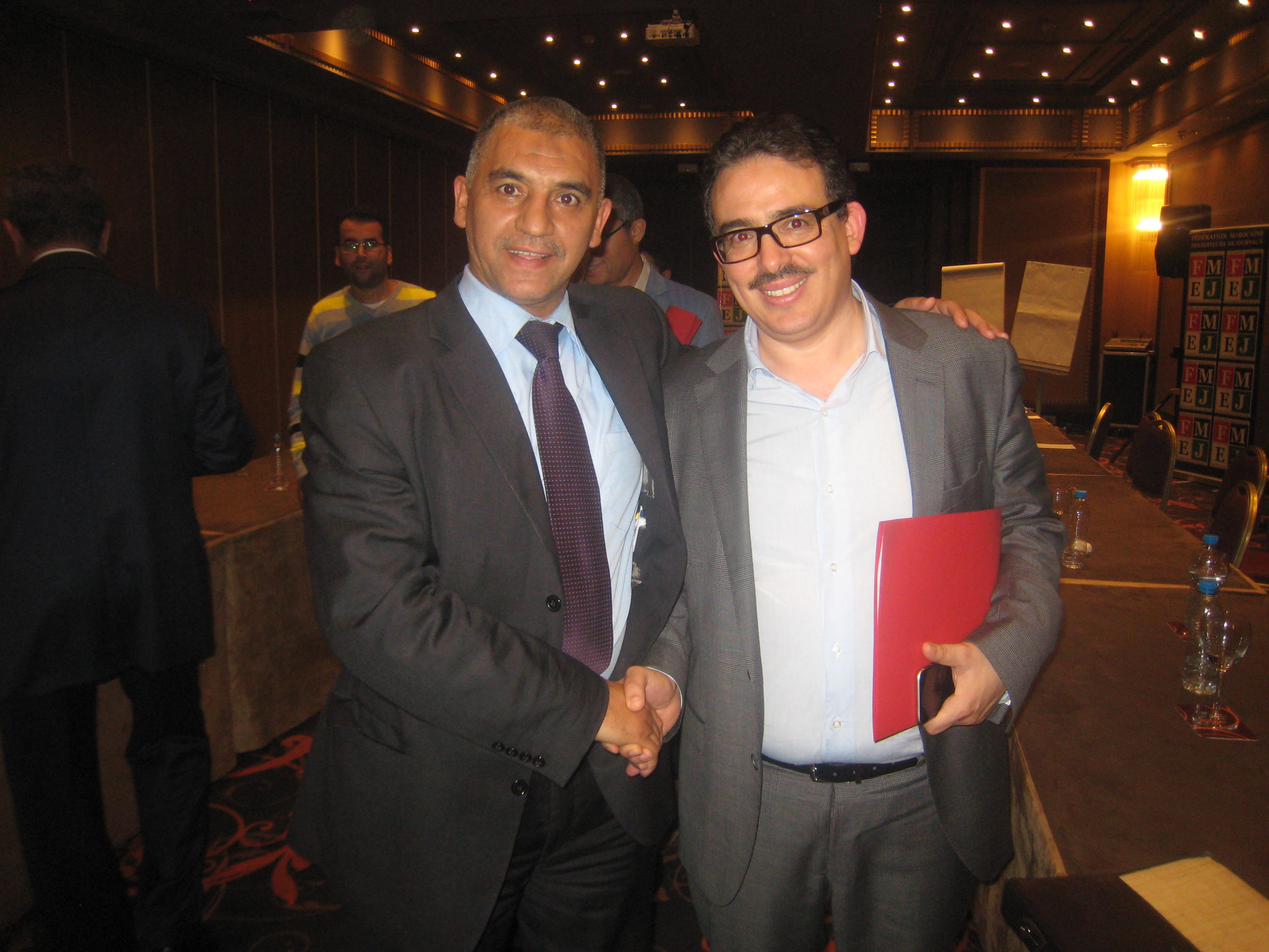 الفيدرالية المغربية لناشري الصحف تهنئ الصحفيين المشمولين بالعفو الملكي السامي من ضمنهم العضو السابق في الفيدرالية الزميل توفيق بوعشرين