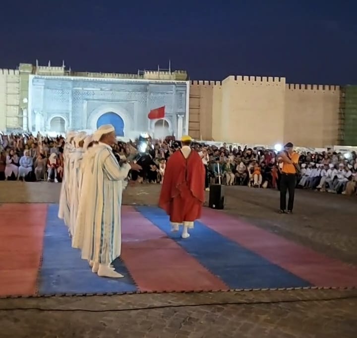 فيدرالية التضامن الجمعوي والتنموي بمكناس و جمعيات المجتمع المدني تحتفي بذكرى ثورة الملك والشعب و عيد الشباب المجيد.