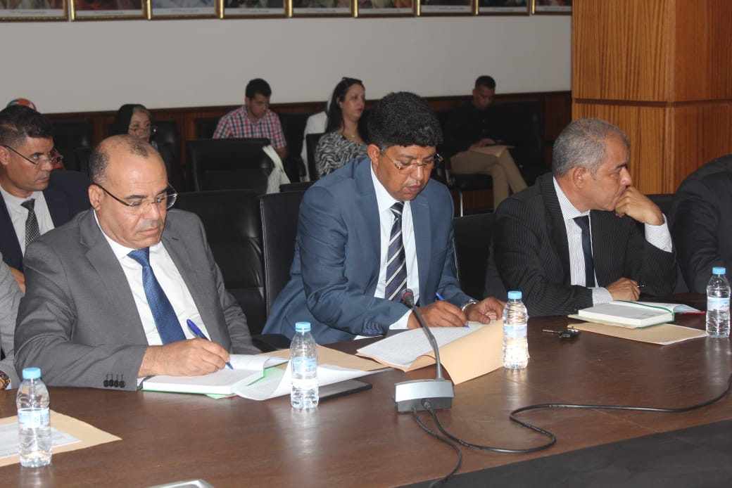 عامل عمالة مكناس يتراس اجتماع اللجنة الإقليمية للتنمية البشرية لعمالة مكناس