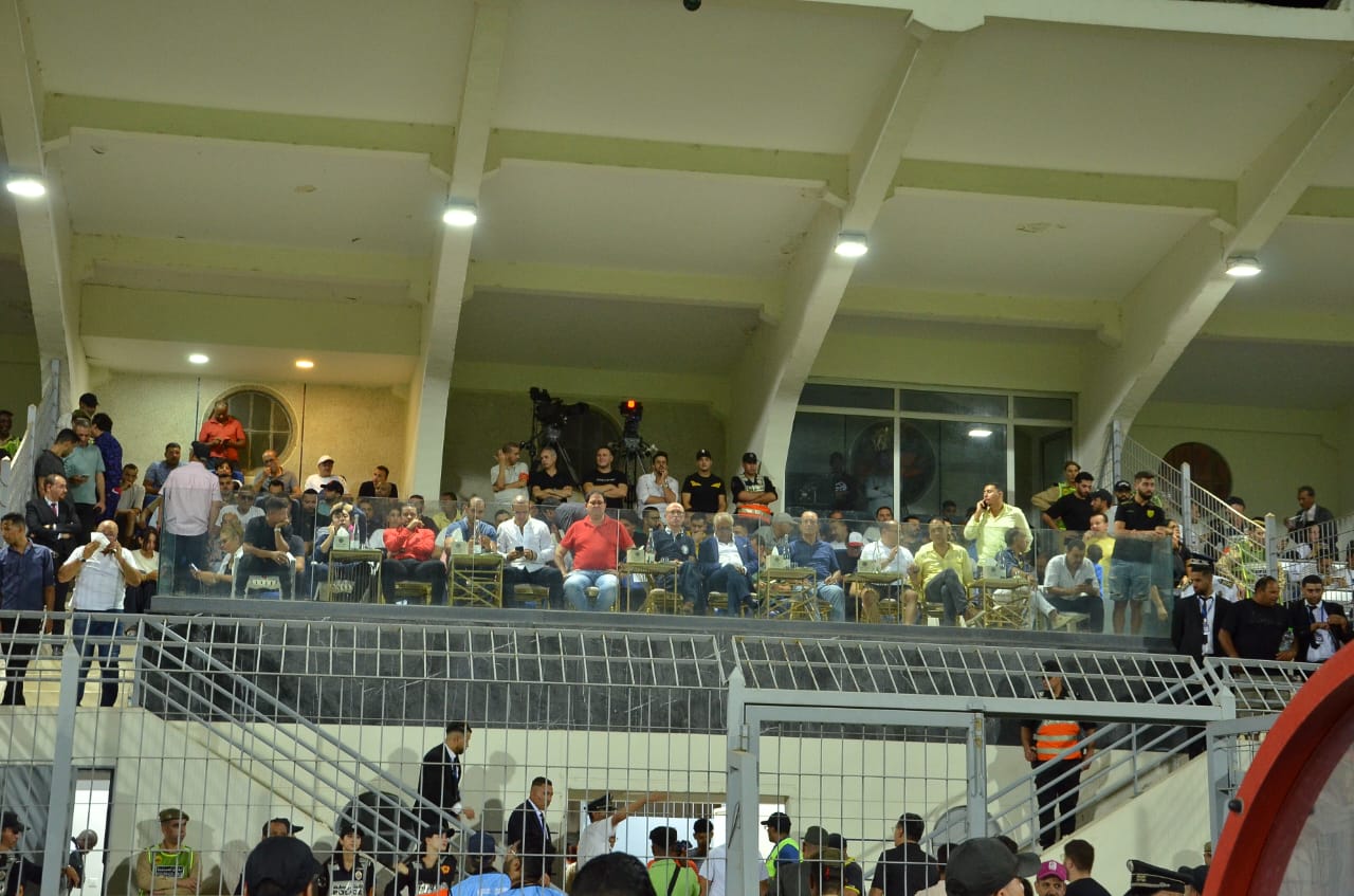 المغرب الفاسي يطيح بالوداد المغربح الفاسي يطيح بالوداد