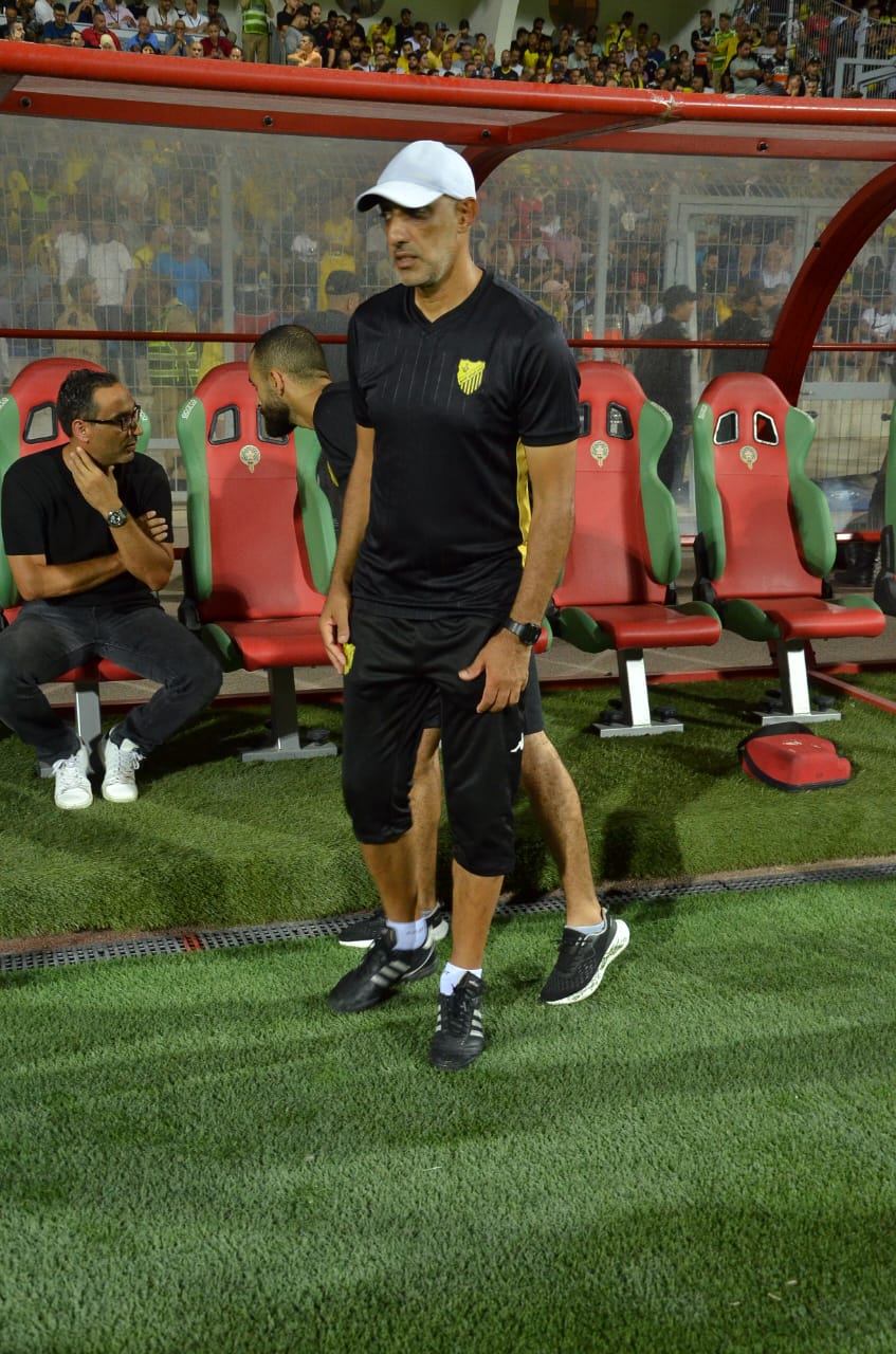 المغرب الفاسي يطيح بالوداد المغربح الفاسي يطيح بالوداد