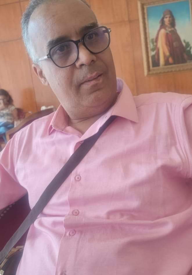 العطر والعزباء العطر والعزباء