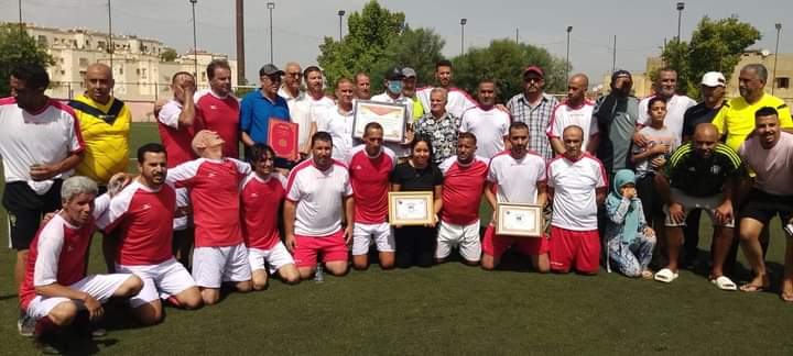 جمعية المدينة للصحافة والإعلام وجمعية النجوم لتكوين الشباب تنظمان حفل تكريم للمحتفى به حميد لزعر الملقب ب ولد لالى عائشة