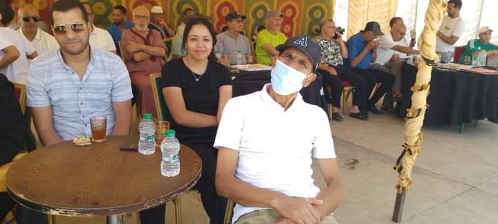 جمعية المدينة للصحافة والإعلام وجمعية النجوم لتكوين الشباب تنظمان حفل تكريم للمحتفى به حميد لزعر الملقب ب ولد لالى عائشة