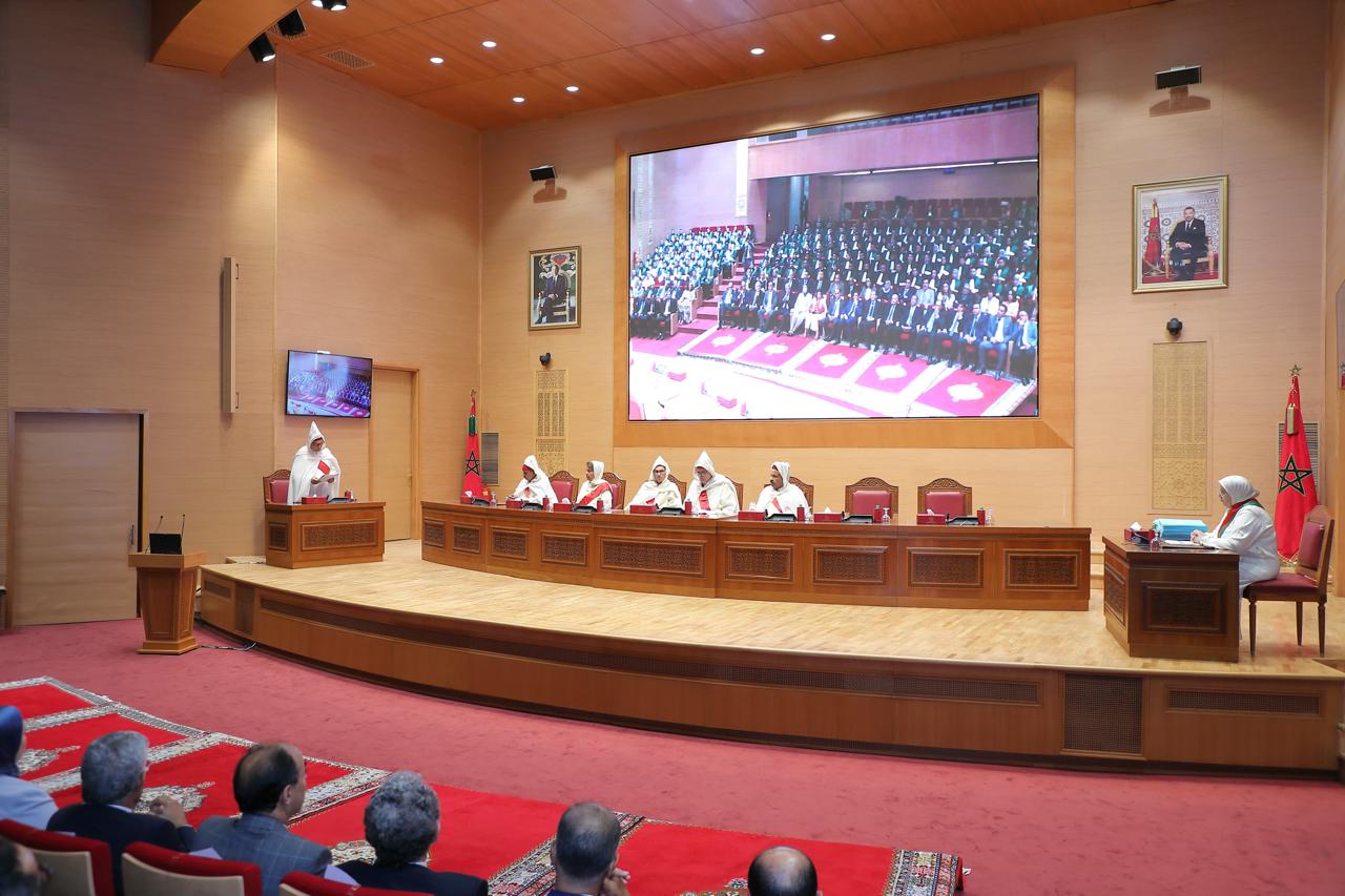 قضاة الفوج 46 يؤدون اليمين القانونية بعد الموافقة الملكية السامية على تعيينهم في السلك القضائي