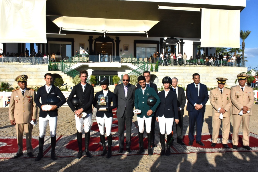 الدوري الملكي المغربي (مرحلة تطوان) .. الفارسة الفرنسية إينيس جولي تفوز بالجائزة الكبرى كأس العالم، لصاحب السمو الملكي ولي العهد الأمير مولاي الحسن