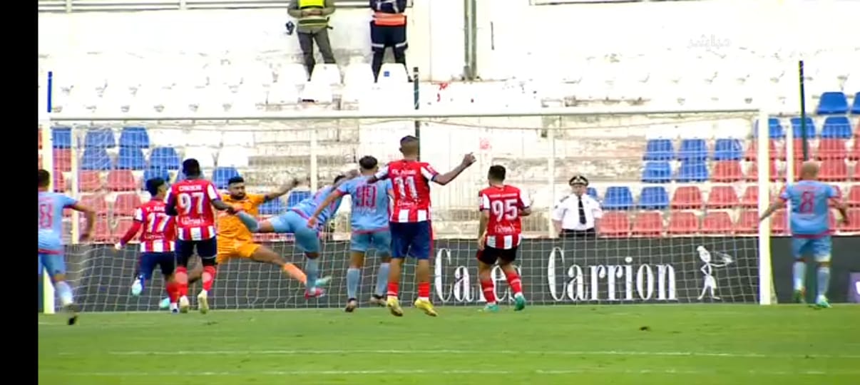 التعادل أنصف الكوديم والمغرب الرياضي التطواني وأجل فرحة الانتصار لكلا الفريقين.