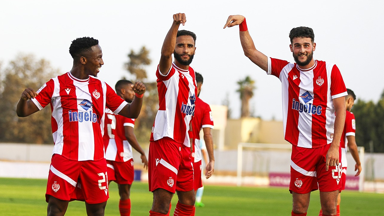 ولة الاحترافية “إنوي”..الوداد الرياضي يسحق الدفاع الجديدي برباعية ويصعد للمركز الأول