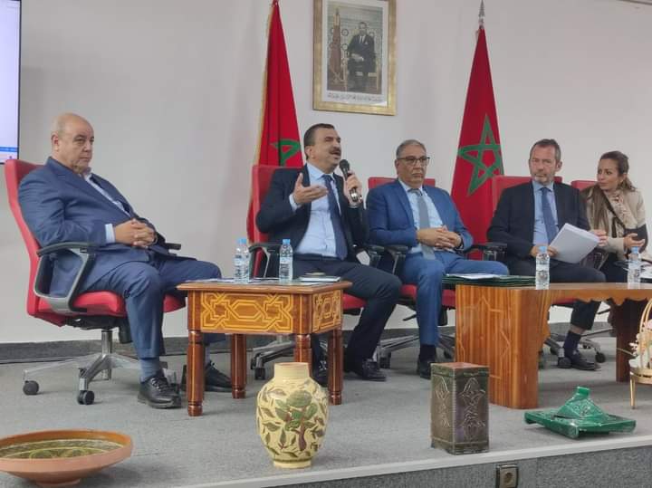 إنطلاق التكوين في فن الخزف المكناسي تحث شعار  