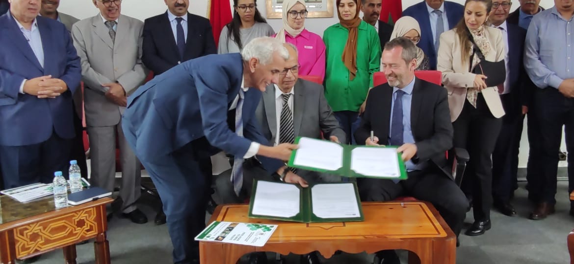 إنطلاق التكوين في فن الخزف المكناسي تحث شعار  