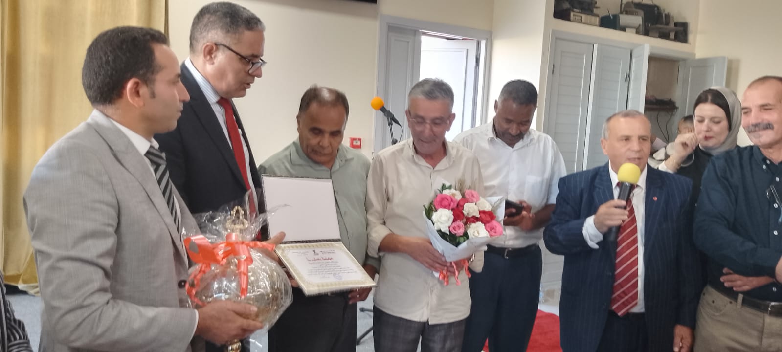 فيدرالية جمعيات أباء وأمهات وأولياء التلاميذ بمكناس بتنسيق مع ثانوية الرياض الإعدادية تنظم حفلا تربويا بمناسبة اليوم الوطني لجمعيات أباء و أمهات و أولياء التلاميذ.