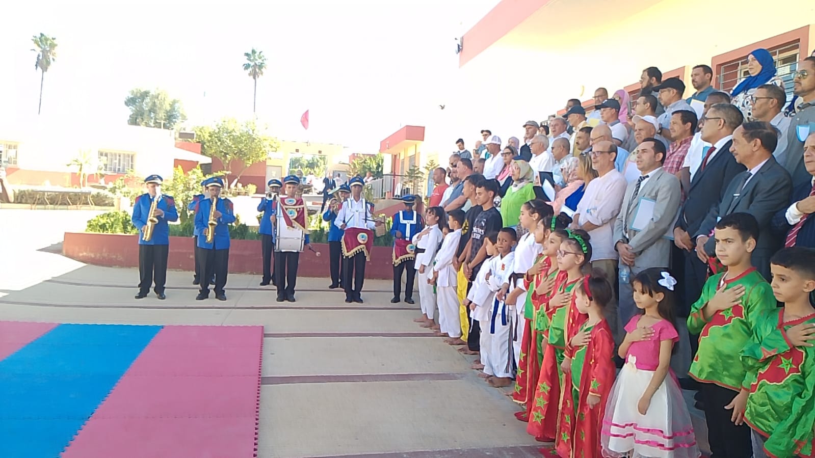 فيدرالية جمعيات أباء وأمهات وأولياء التلاميذ بمكناس بتنسيق مع ثانوية الرياض الإعدادية تنظم حفلا تربويا بمناسبة اليوم الوطني لجمعيات أباء و أمهات و أولياء التلاميذ.