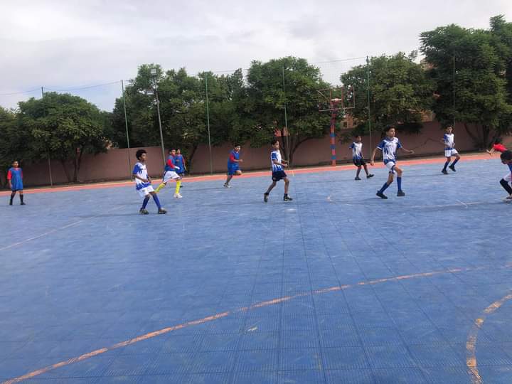 فروع مكناس للمنظمة المغربية للطفولة والشباب تنظم دوري المنظمة المغربية في كرة القدم بالملعب السوسيو رياضي بويسلان. فروع مكناس للمنظمة المغربية للطفولة والشباب تنظم دوري المنظمة المغربية في كرة القدم بالملعب السوسيو رياضي بويسلان.