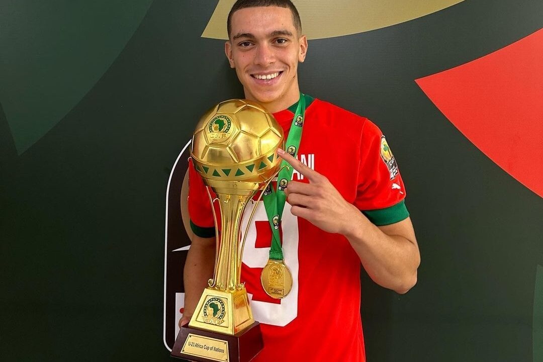 بعد الإغراءات..أمين الوزاني يصفع الاتحادية الجزائرية ويؤكد تشبثه بمغربيته