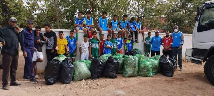 حملة النظافة بمشاركة فعاليات المجتمع المدني والمنظمة المغربية للطفولة والشباب حملة النظافة بمشاركة فعاليات المجتمع المدني والمنظمة المغربية للطفولة والشباب