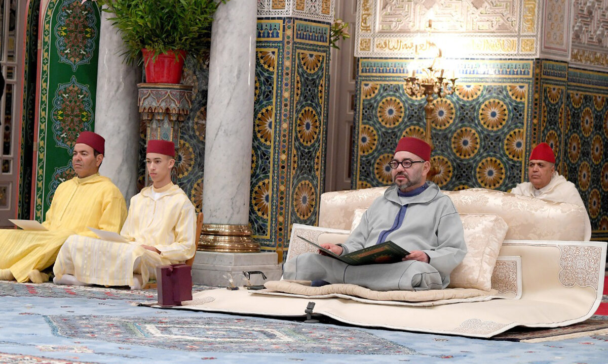 أمير المؤمنين صاحب الجلالة الملك محمد السادس يترأس يومه الأحد بالرباط حفلا دينيا بمناسبة الذكرى ال 26 لوفاة جلالة المغفور له الملك الحسن الثاني