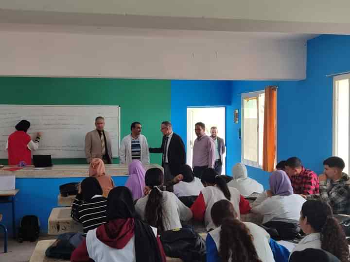 مديرية مكناس:  تتبع ومواكبة سير الدراسة بالمؤسسات التعليمية من طرف السيد المدير الاقليمي.