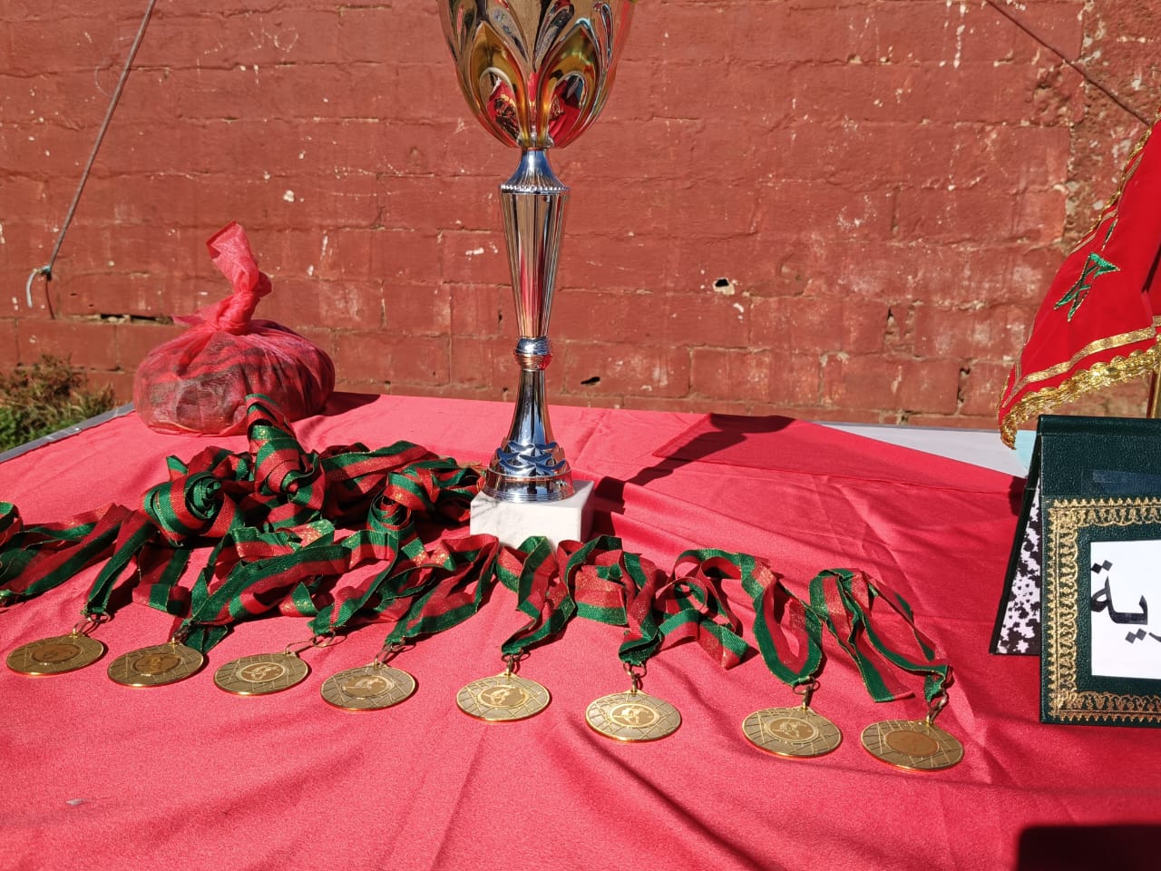 جمعية رجاء الإسماعيلية للتنمية تنظم دوريا في رياضة كرة القدم بحي الزيتون. جمعية رجاء الإسماعيلية للتنمية تنظم دوريا في رياضة كرة القدم بحي الزيتون.