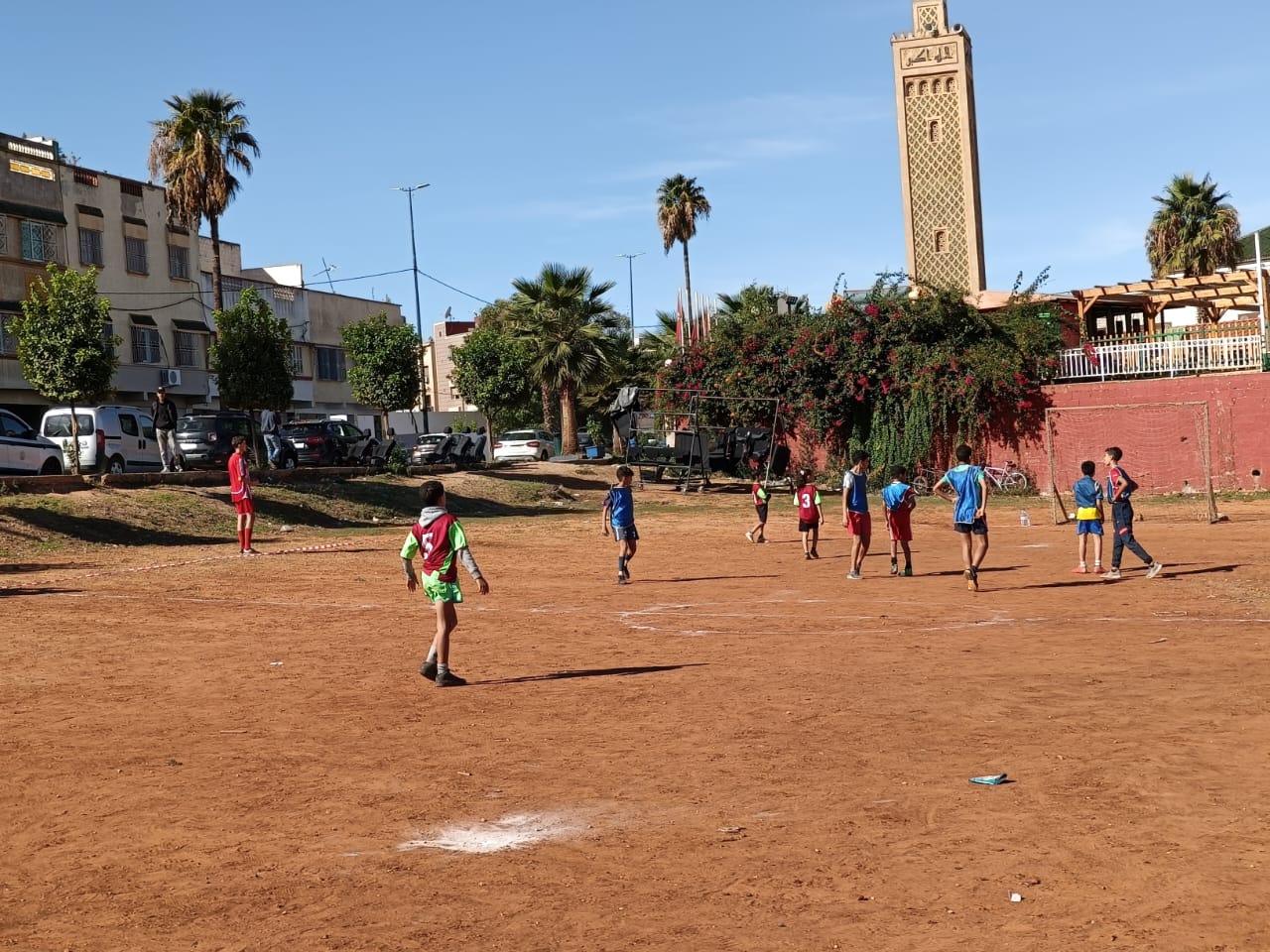 جمعية رجاء الإسماعيلية للتنمية تنظم دوريا في رياضة كرة القدم بحي الزيتون. جمعية رجاء الإسماعيلية للتنمية تنظم دوريا في رياضة كرة القدم بحي الزيتون.