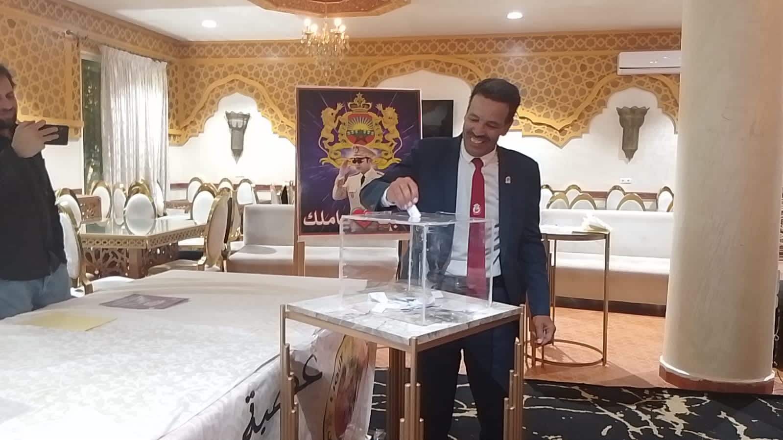 عصبة مكناس الاطلس للكراطي والاساليب المشتركة: تعقد جمعها العام العادي السنوي والغير العادي بقصر السعادة بمكناس. عصبة مكناس الاطلس للكراطي والاساليب المشتركة: تعقد جمعها العام العادي السنوي والغير العادي بقصر السعادة بمكناس.