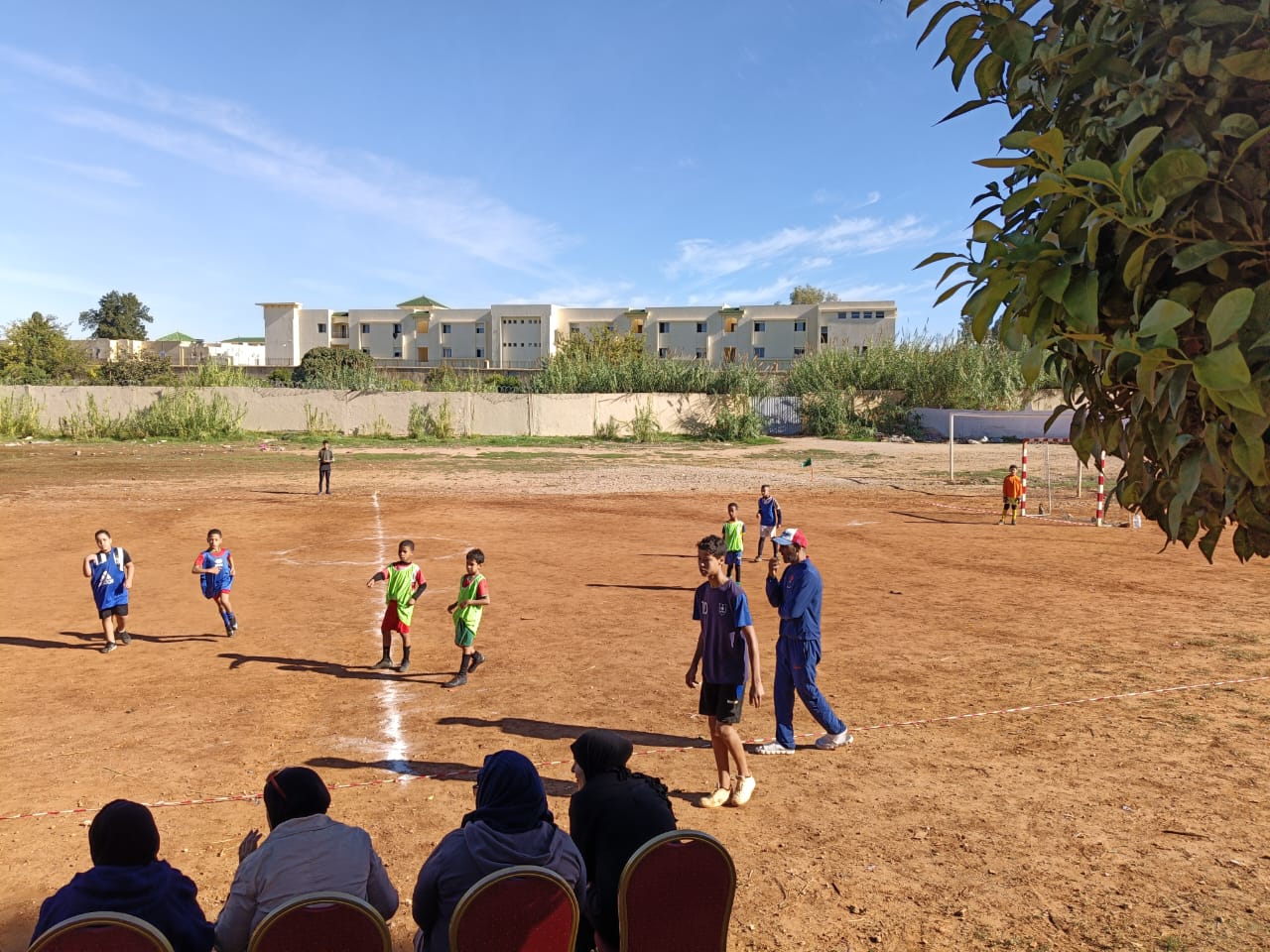 جمعية رجاء الإسماعيلية للتنمية تنظم دوريا في رياضة كرة القدم بحي الزيتون. جمعية رجاء الإسماعيلية للتنمية تنظم دوريا في رياضة كرة القدم بحي الزيتون.