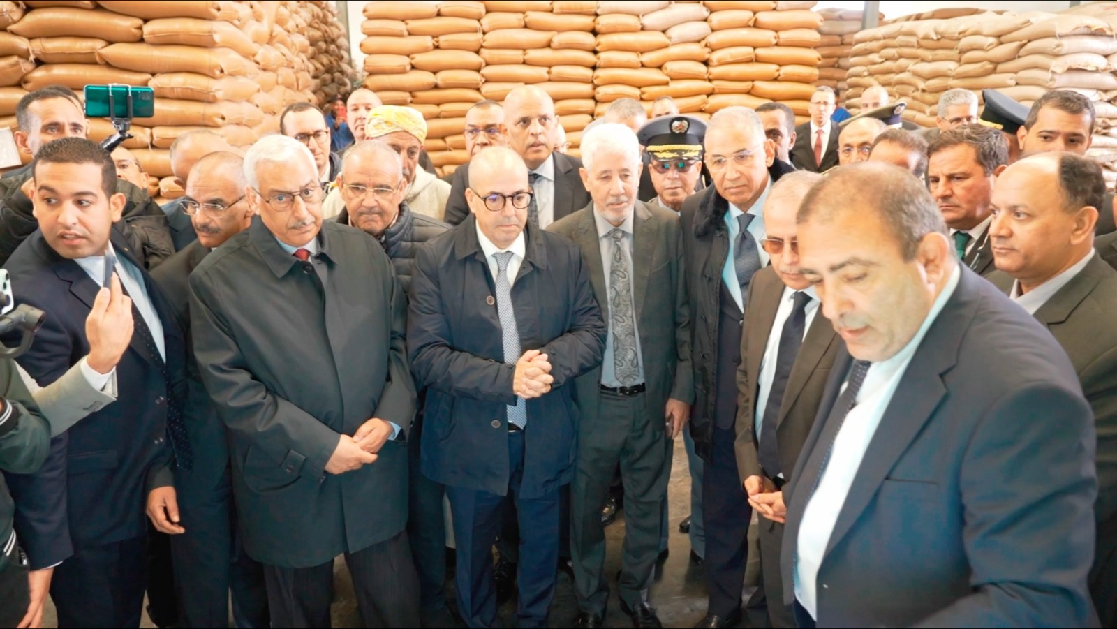 في أول نشاط رسمي له ، وبإجراءات تحفيزية ،أحمد البواري وزير الفلاحة والصيد البحري والتنمية القروية والمياه والغابات يعطي انطلاقة الموسم الفلاحي من مكناس في أول نشاط رسمي له ، وبإجراءات تحفيزية ،أحمد البواري وزير الفلاحة والصيد البحري والتنمية القروية والمياه والغابات يعطي انطلاقة الموسم الفلاحي من مكناس