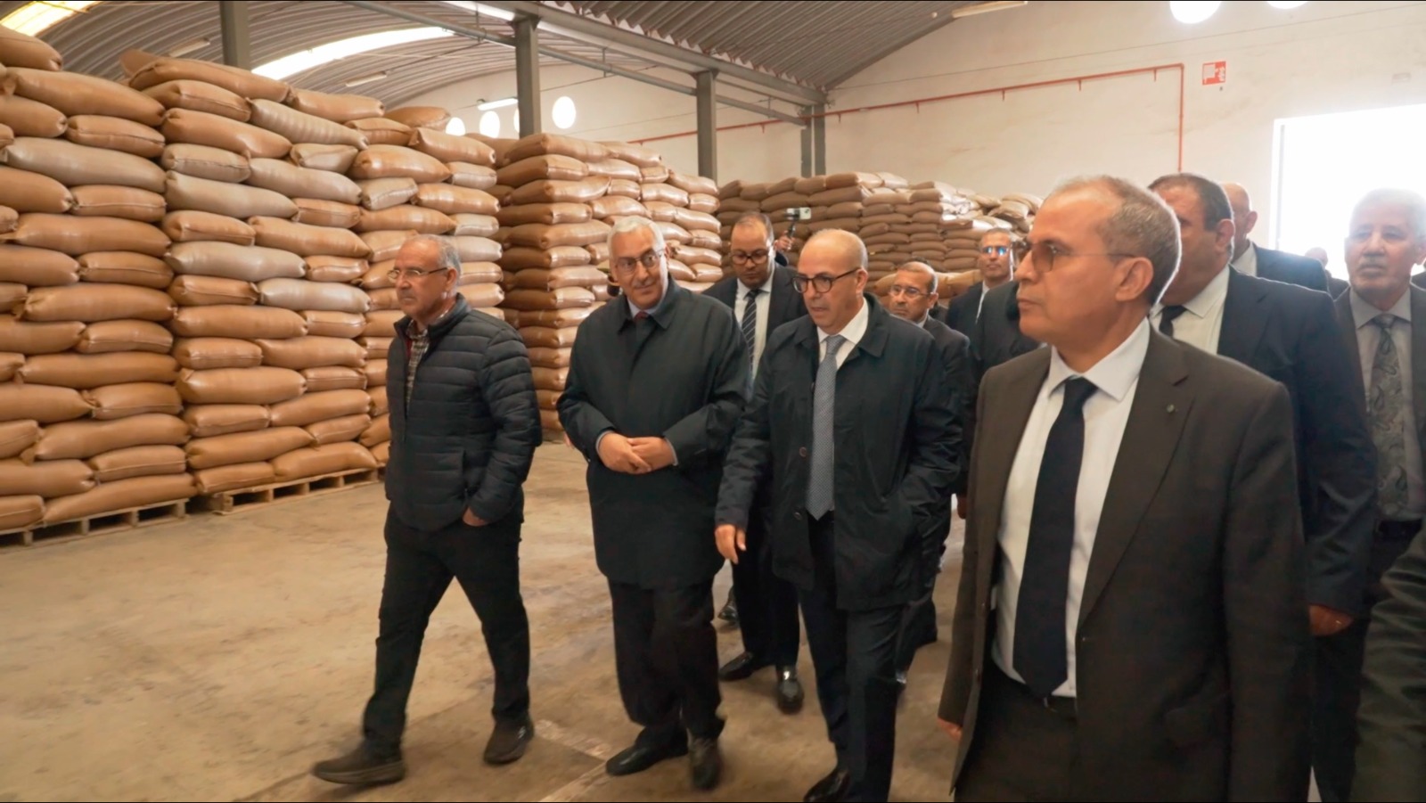 في أول نشاط رسمي له ، وبإجراءات تحفيزية ،أحمد البواري وزير الفلاحة والصيد البحري والتنمية القروية والمياه والغابات يعطي انطلاقة الموسم الفلاحي من مكناس في أول نشاط رسمي له ، وبإجراءات تحفيزية ،أحمد البواري وزير الفلاحة والصيد البحري والتنمية القروية والمياه والغابات يعطي انطلاقة الموسم الفلاحي من مكناس