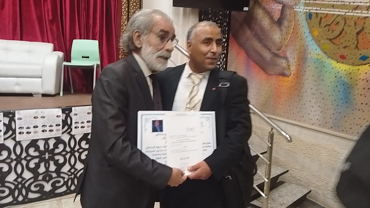 مختبر السرديات يحتفي بكتابات محمد برادة  في 24 مدينة مغربية، وبمشاركة 90 باحثا وناقدا.