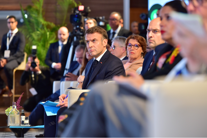 ماكرون .. إفريقيا تواجه غياب بنية تحتية زراعية متقدمة بسبب الندرة المائية