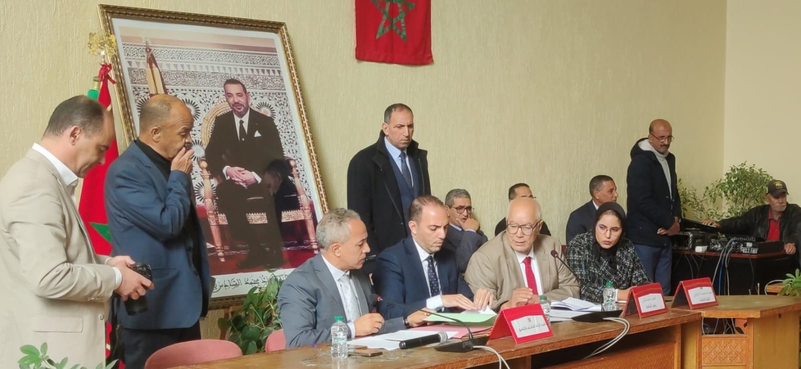 الابن البار للمرحوم الطيب بن الشيخ عباس لومغاري يفوز برئاسه جماعة مكناس الابن البار للمرحوم الطيب بن الشيخ عباس لومغاري يفوز برئاسه جماعة مكناس