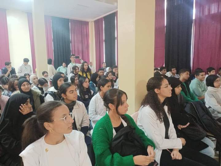 مديرية مكناس: تنظيم ندوة تربوية تحسيسية بثانوية عمر بن الخطاب التأهيلية حول مديرية مكناس: تنظيم ندوة تربوية تحسيسية بثانوية عمر بن الخطاب التأهيلية حول