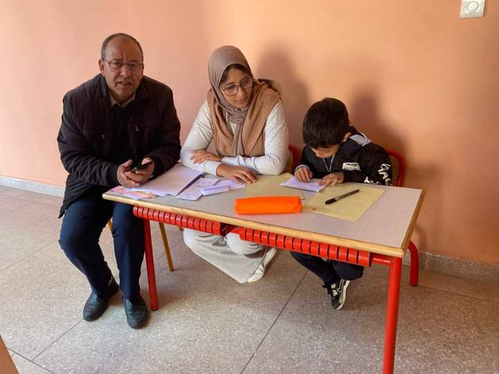 مديرية مكناس: إجراء عملية تمرير روائز الموضعة البعدية مديرية مكناس: إجراء عملية تمرير روائز الموضعة البعدية