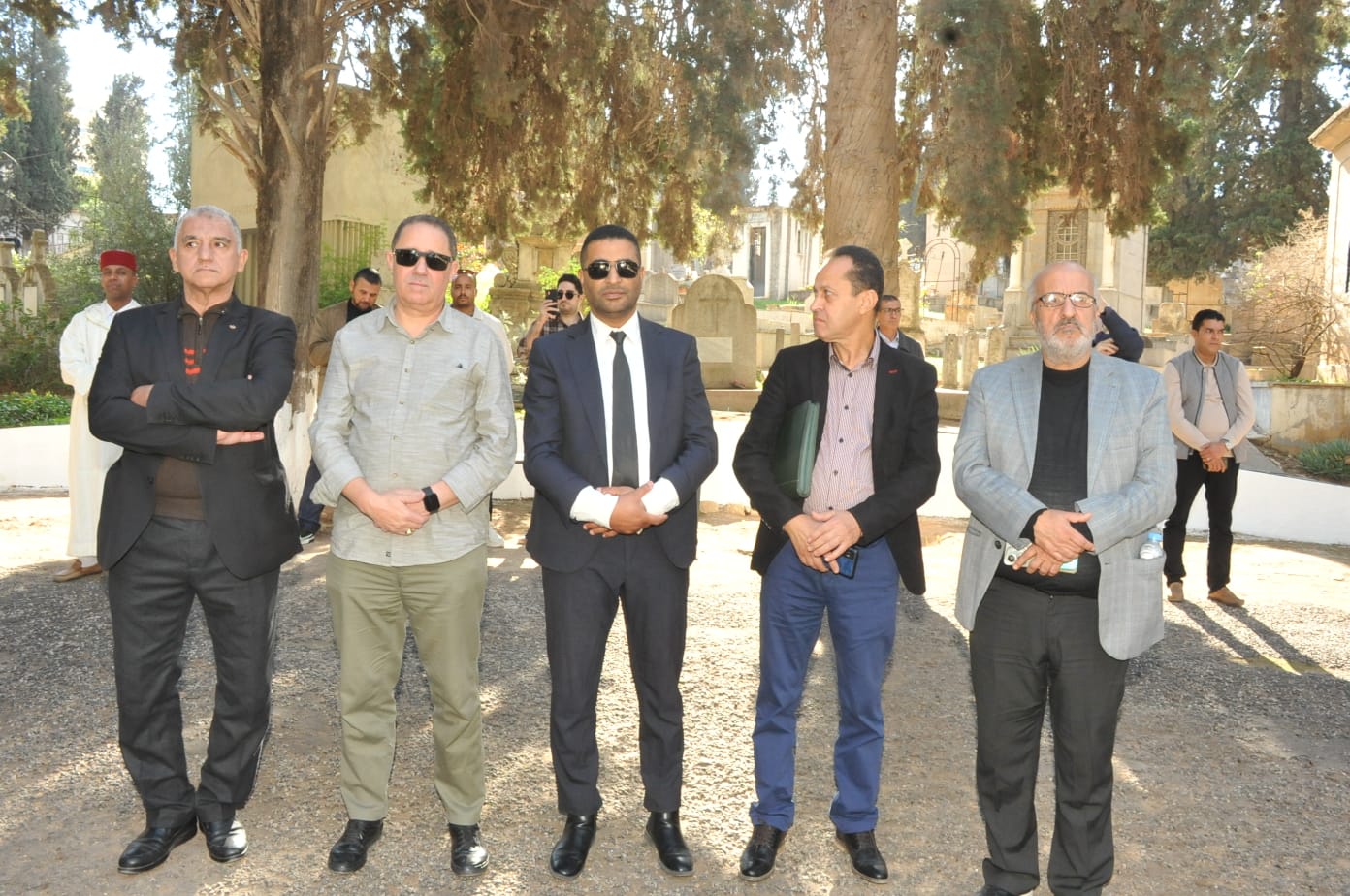 عامل مكناس يزور قبر الجندي المجهول ويترحم على الجنود المغاربة الذين قضو في ساحة الوغى