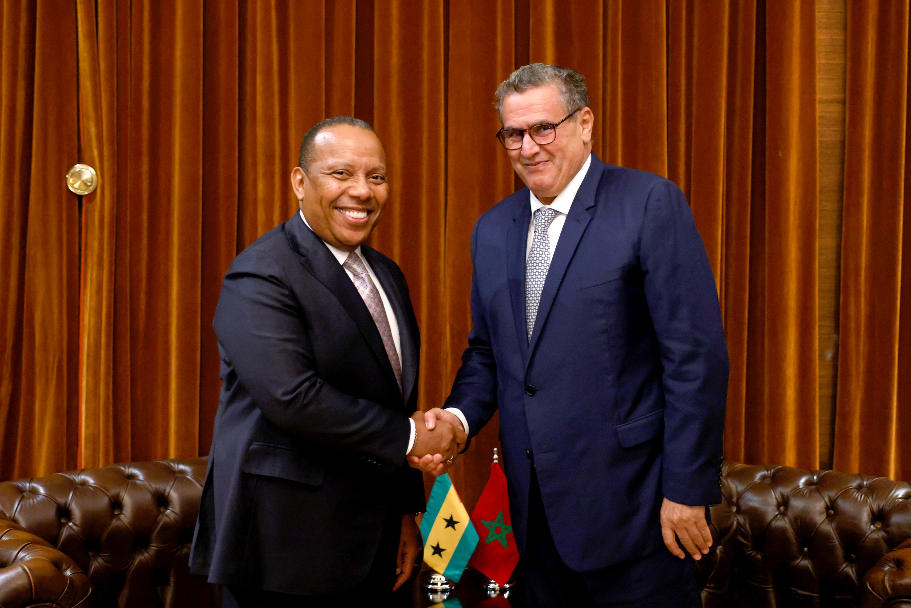 رئيس الحكومة يتباحث مع نظيره بجمهورية ساو تومي وبرينسيب رئيس الحكومة يتباحث مع نظيره بجمهورية ساو تومي وبرينسيب